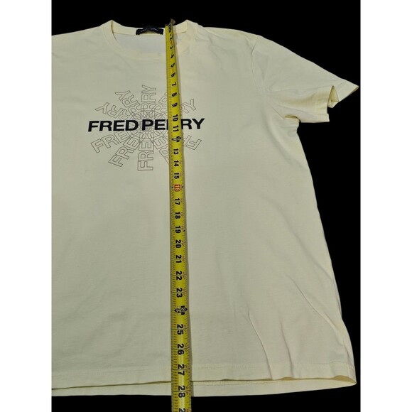 Fred Perry Maxi Logo Tshirt Mens Large L Wax Yellow Tee Crewneck - Picture 12 of 16